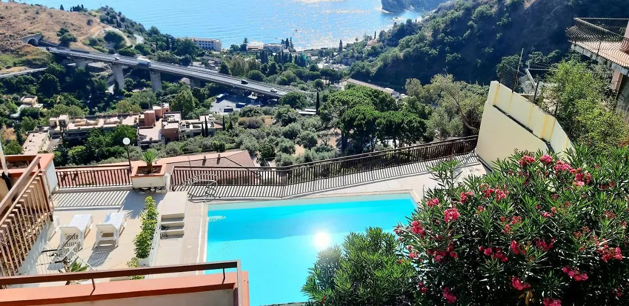 Elisa'S House Apartment Taormina Italy
