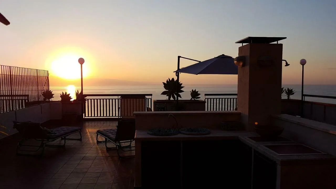 Elisa'S House Apartment Taormina 0*,  Italy